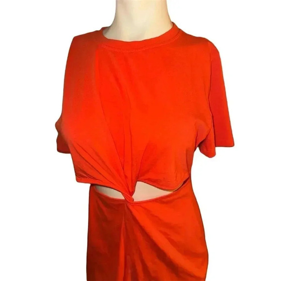 FUTURE
COLLECTIVE  Orange Knotted Cut-Out T-Shirt Dress Size M Short Sleeve - Picture 6 of 13
